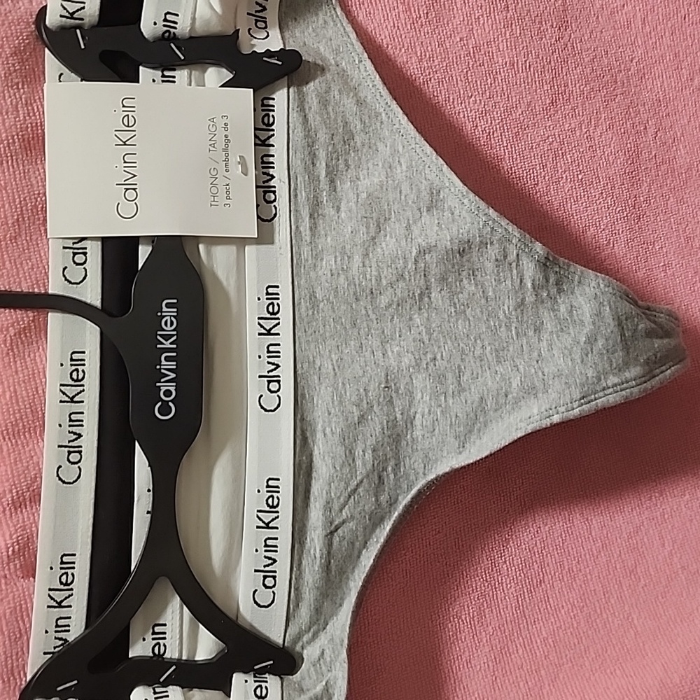 Calvin klein Thong panties NWT